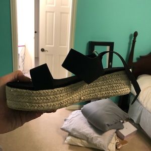 Platform sandals